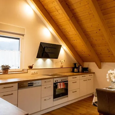 Ferienwohnung Schaeffer Mit Klimaanlage Und Freisitz Im Garten Essing Exterior photo