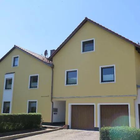 Ferienwohnung Schaeffer Mit Klimaanlage Und Freisitz Im Garten Essing Exterior photo