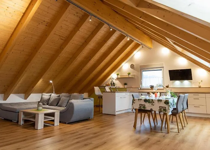 Ferienwohnung Schaeffer Mit Klimaanlage Und Freisitz Im Garten