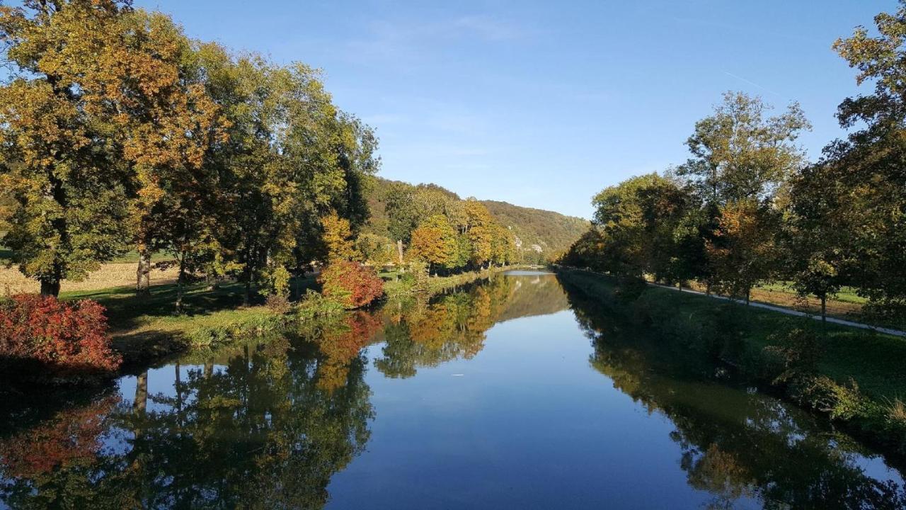 Apartment Schaeffer Mit Klimaanlage Und Freisitz Im Garten